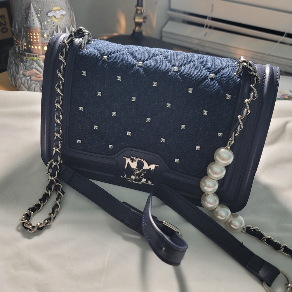 Elegant Navy Blue Quilted Handbag